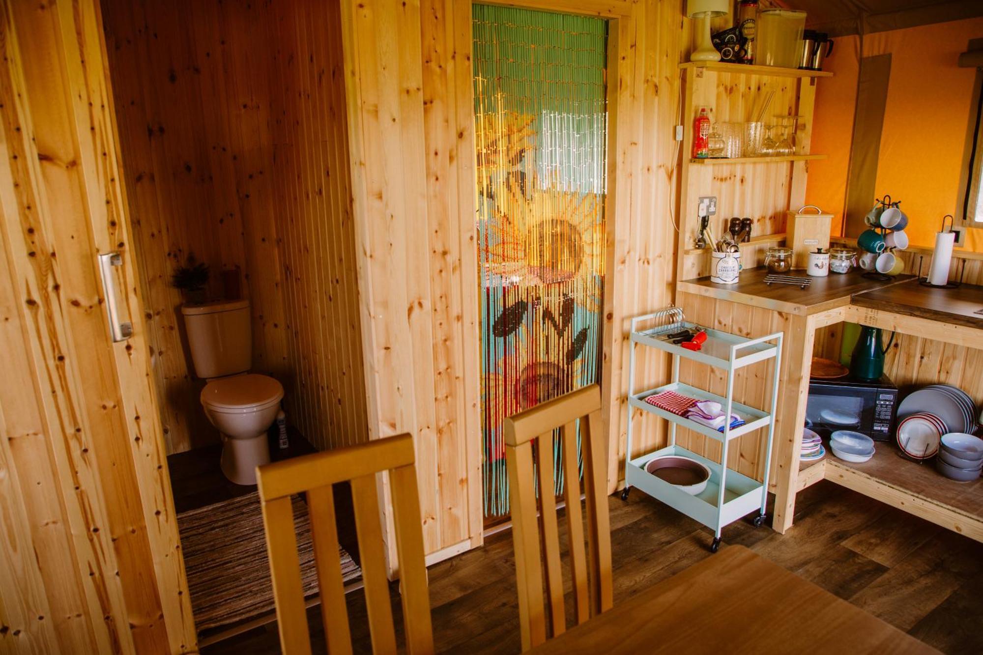 Роскошный шатер Rosgarron Safari Canvas Glorious Glamping *