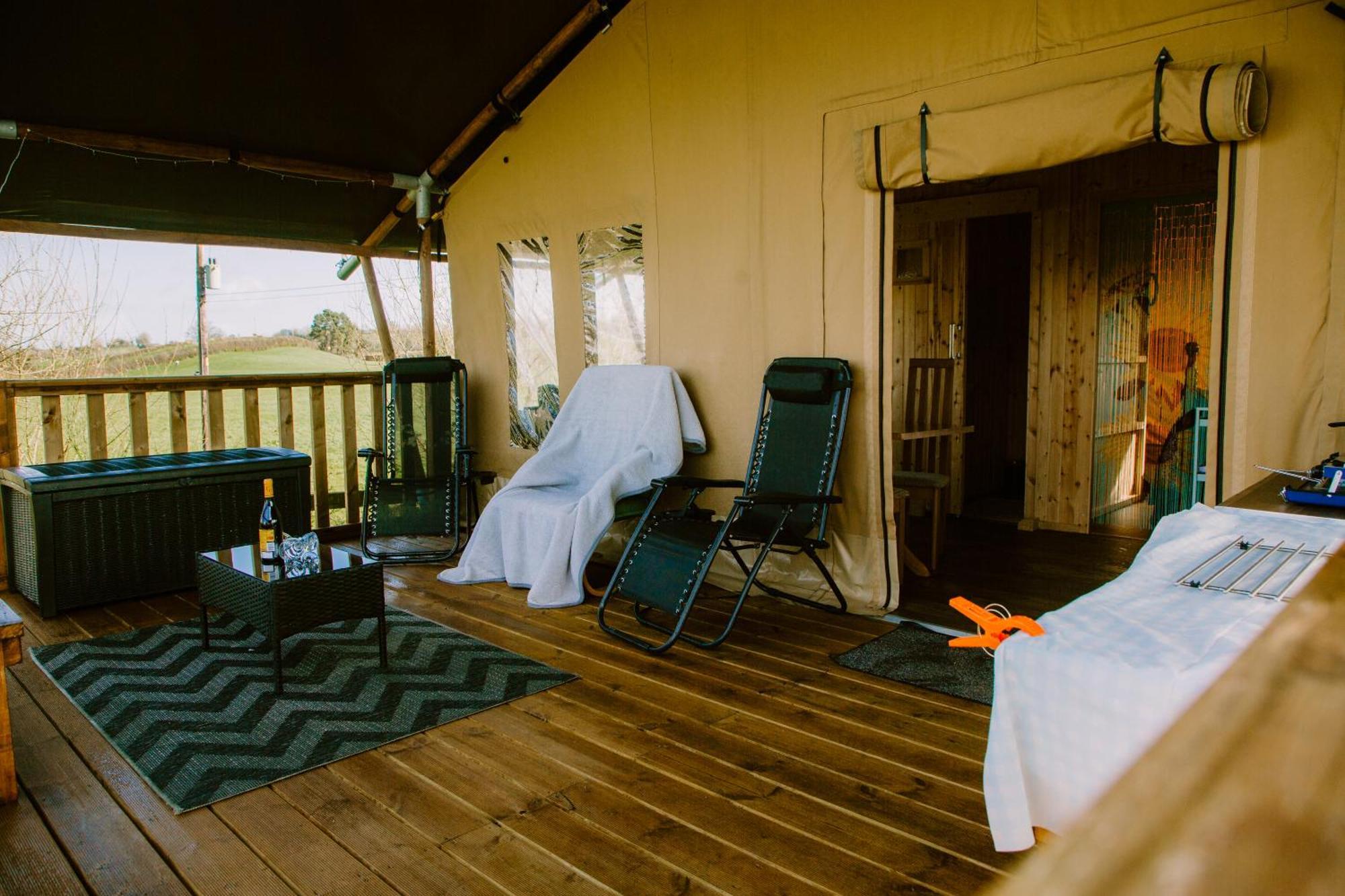 Rosgarron Safari Canvas Glorious Glamping *