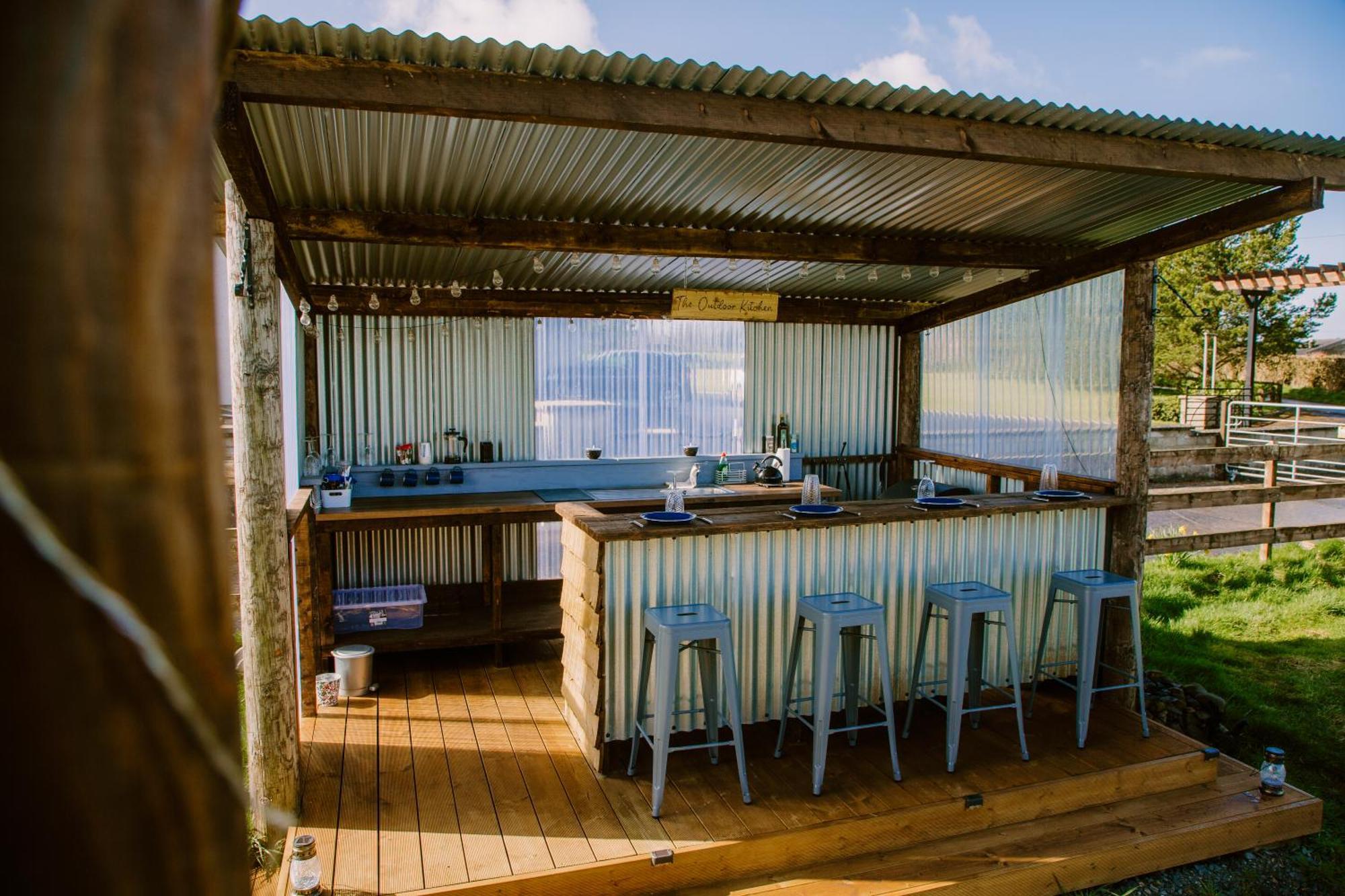 Luxury tent Rosgarron Safari Canvas Glorious Glamping